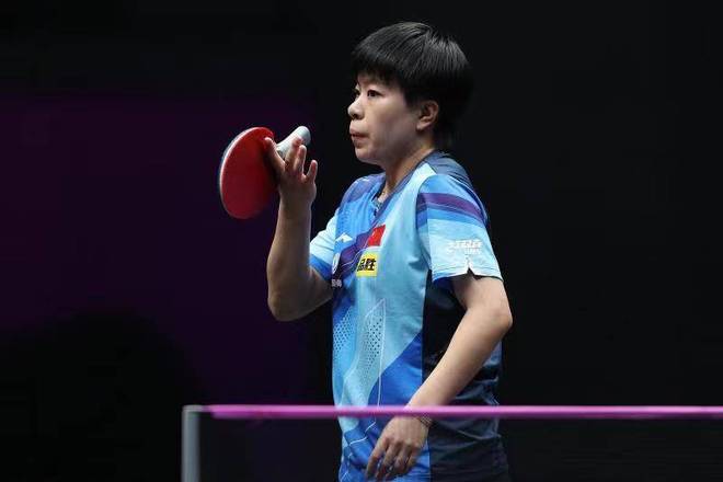 正面临着前 正面临着前