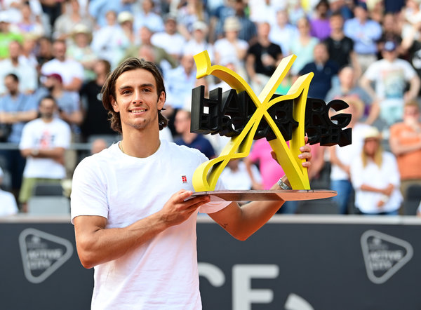 支持新任主 支持新任主