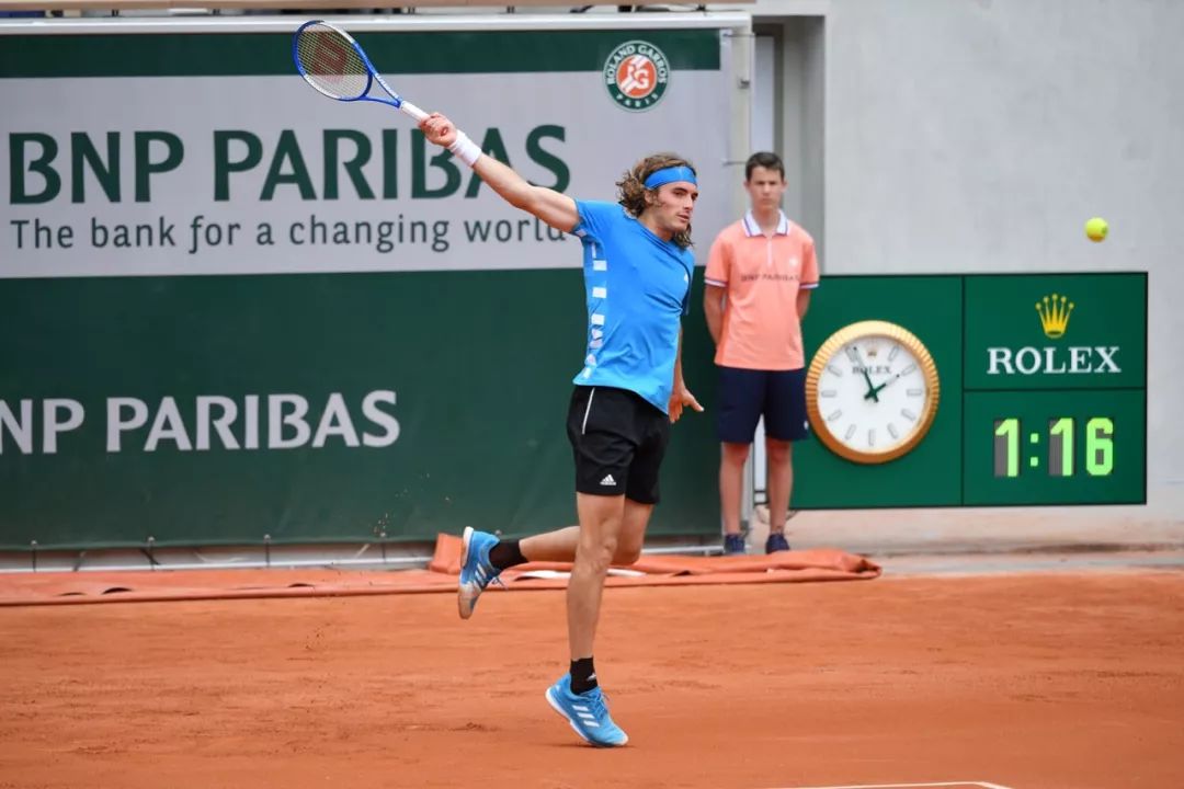 的舞台上 的舞台上